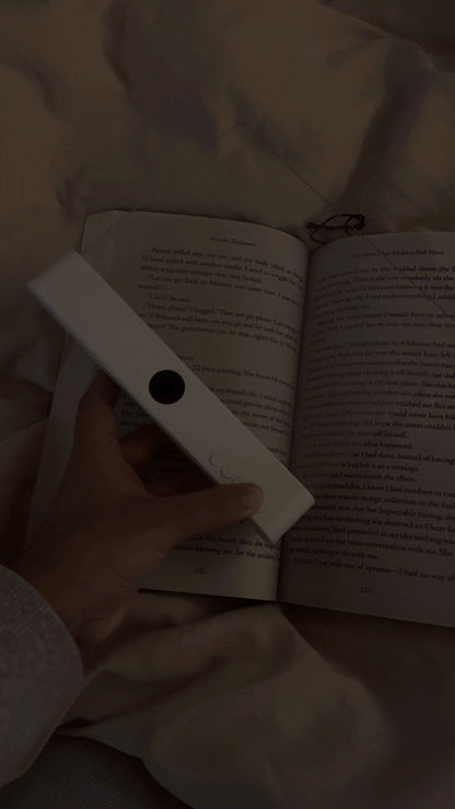 Whispen ナイトブックライト | 隣を邪魔しない、あなただけの没入読書