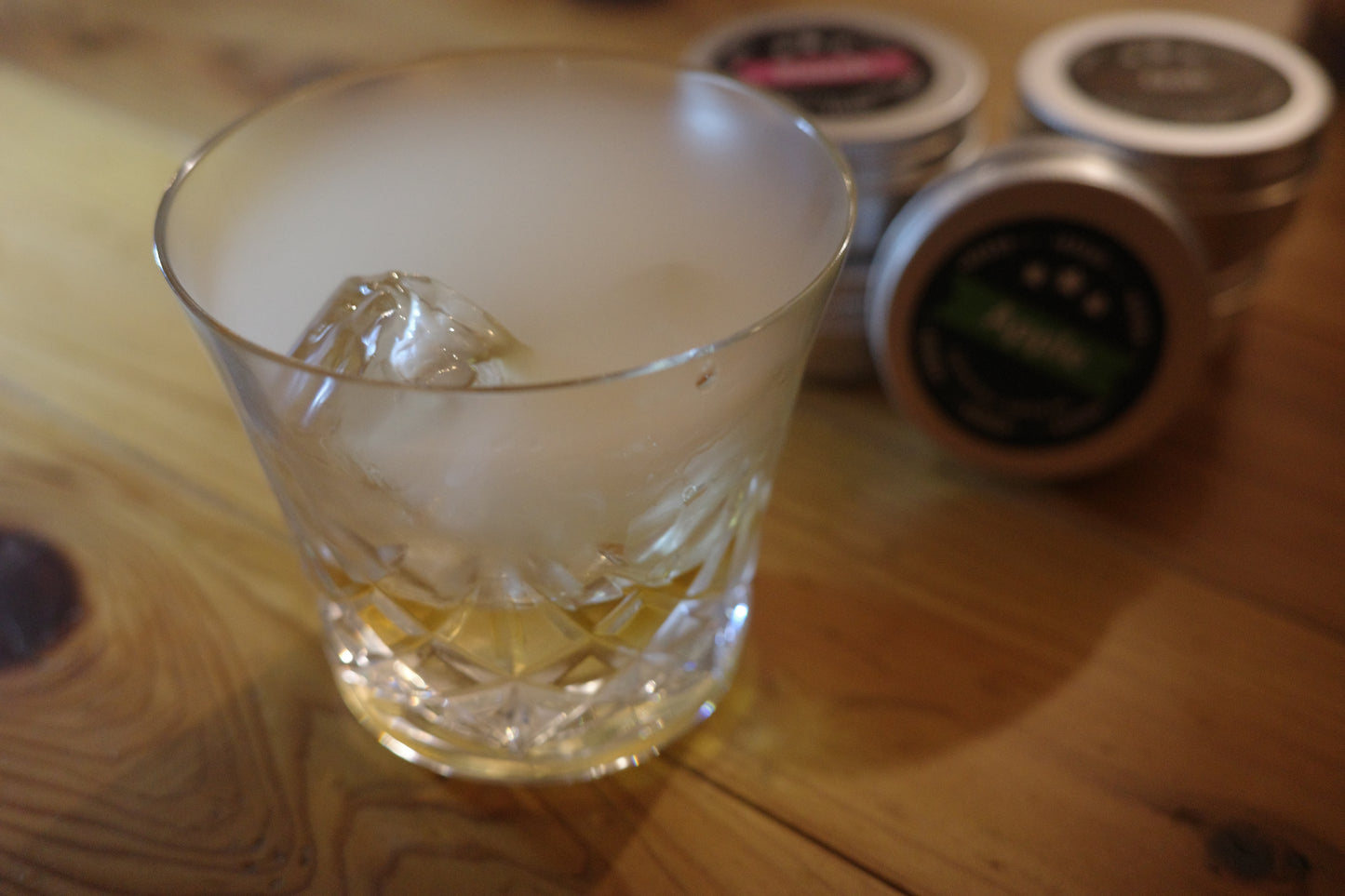 Whispen 瞬間燻製スモーカーキット｜自宅の一杯がバーの余韻に。6種の香りで酔いしれる贅沢ギア