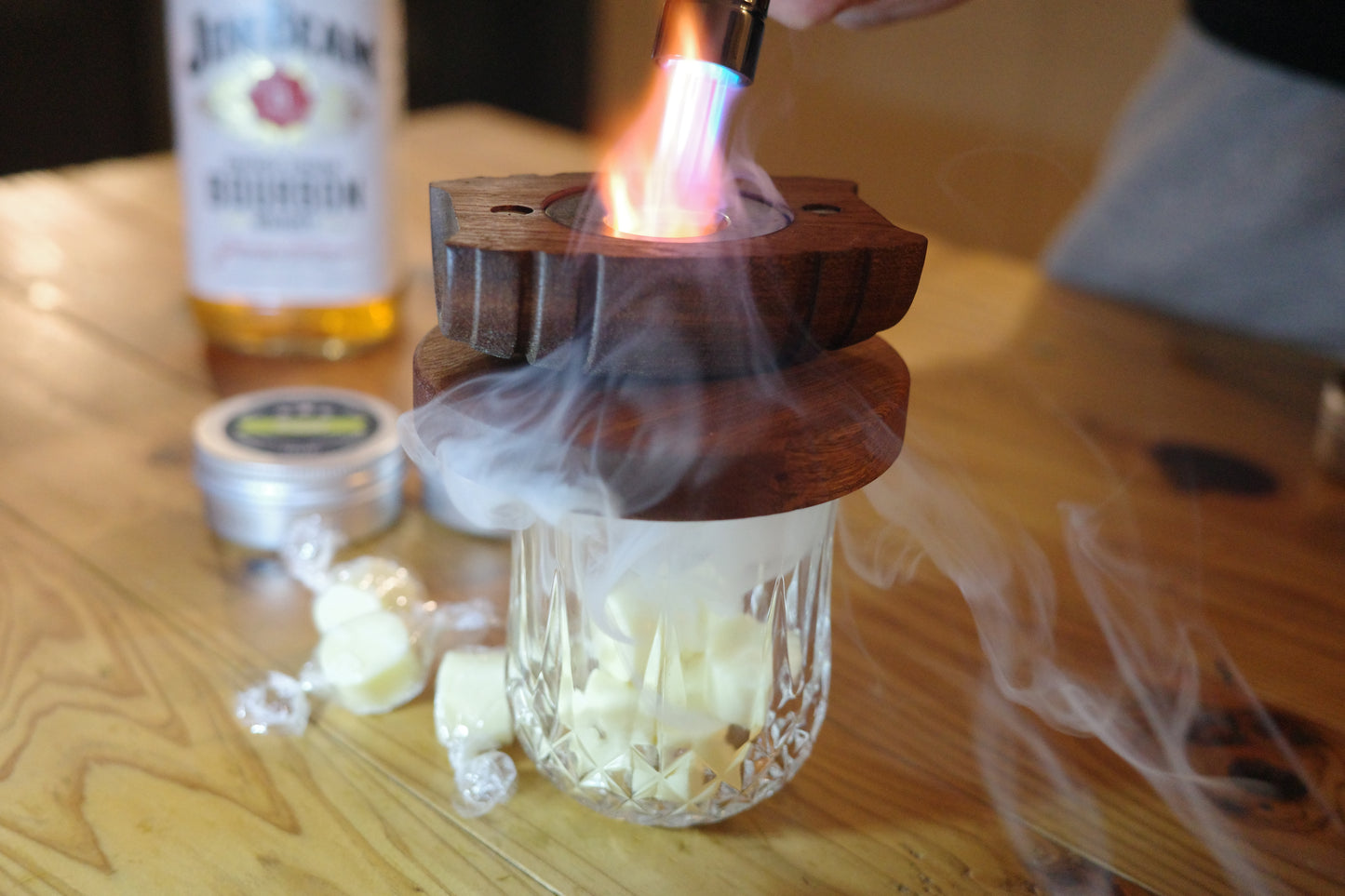 Whispen 瞬間燻製スモーカーキット｜自宅の一杯がバーの余韻に。6種の香りで酔いしれる贅沢ギア